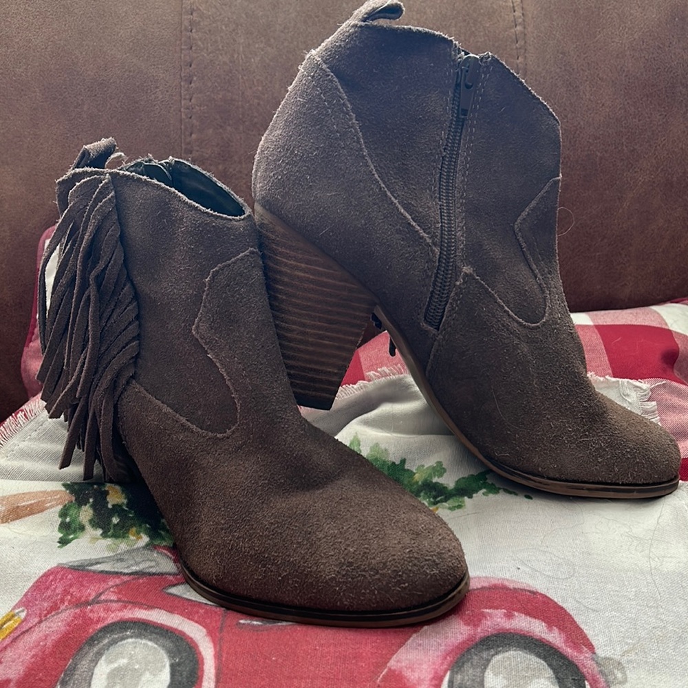Steve Madden suede booties